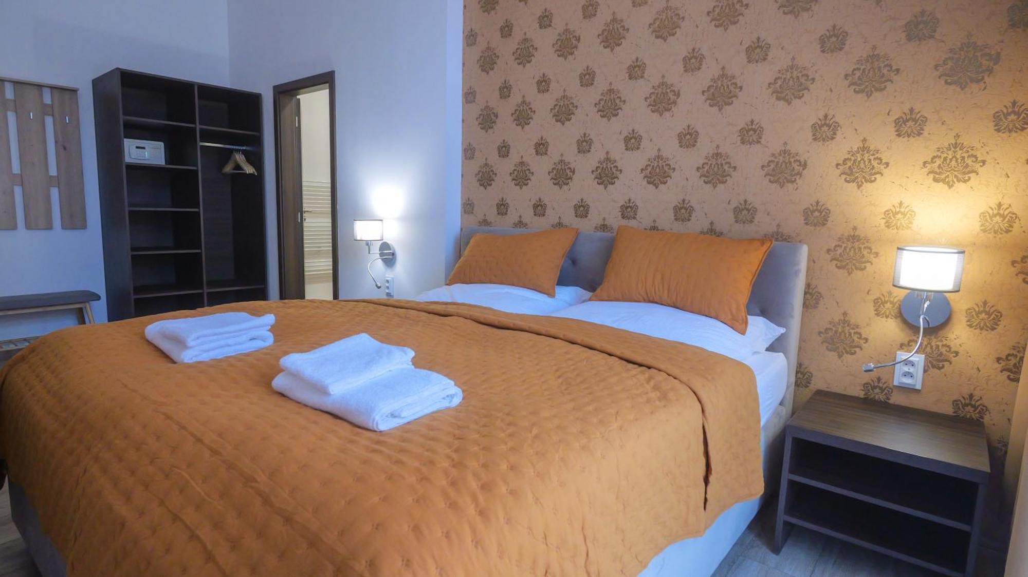 Premium City Centre Bedrooms Presov Bagian luar foto